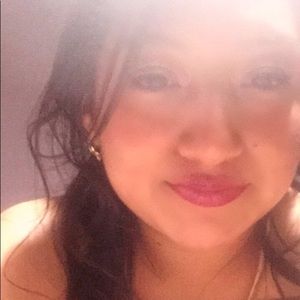 Meet your Posher, Daysi